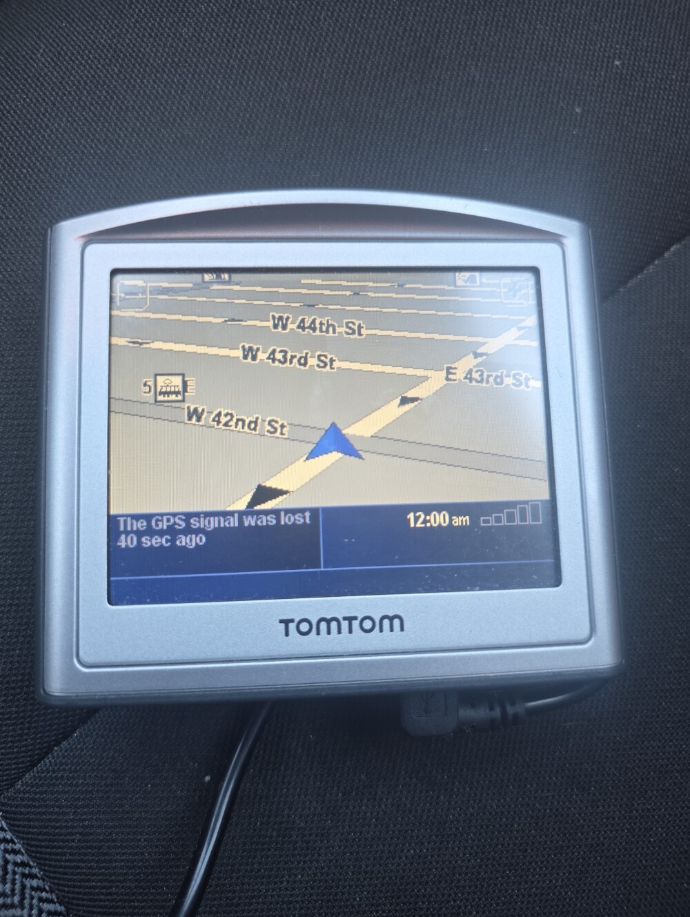 TOM TOM ONE 3rd EDITION 1 GB GPS Unit W Car Charger Tested Working Bundle